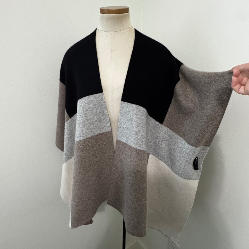 Belford Small / Medium 100% Cashmere Sweater Poncho Colorblock Quiet Luxury